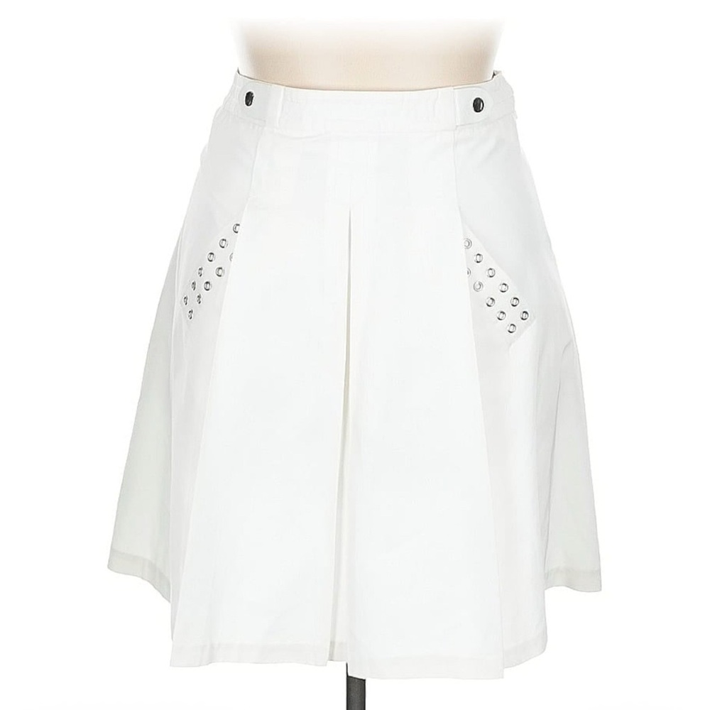 Tracy Reese White and Pink Label Detail